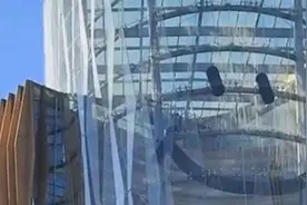 秦皇岛官方回应“空中一声巨响”：飞机超音速瞬间产生音爆视频封面