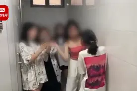 愤怒！女孩厕所内被连扇20多个耳光 打人者还说“出了事我扛着”视频封面