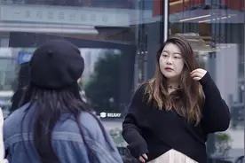 伤害自己的话从自己嘴里说出来，不会像从别人嘴里说出来这么难堪
