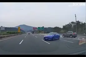 高速最痛恨的开车行为，蓝车就让人恨的咬牙切齿！视频封面