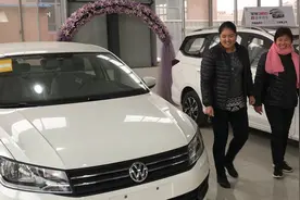 在农村什么轿车最实用？新款桑塔纳经济实惠又大气，顾客看了说好视频封面