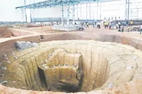 河南发现隋唐粮仓，仓内粮食千年不腐，被发掘的第二天便再次发芽视频封面