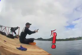 丛林法则：金硕珍自告奋勇钓鱼无人关心支持，还把鱼饵当零食吃了