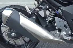 豪爵铃木250摩托到货，动力强颜值高，配ABS，听听声浪如何？视频封面