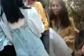 实拍河南俩女孩“狠毒”殴打同龄女生 被劝时称“就是逗逗她”视频封面