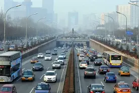 6月21日起，天津恢复实施机动车尾号限行视频封面