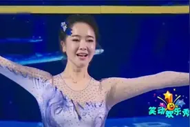 左小青名场面：左小青一袭睡衣让完美身材一览无余，魅力无穷！视频封面