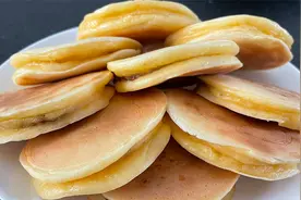 喜欢吃玉米面的要收藏，开水一烫，手不沾面，松软香甜，营养美味视频封面