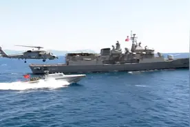 土耳其海空军进行大规模演习视频封面