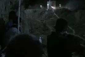 黄河在咆哮：黎英去端炮楼，郑川来打援兵，一起把炮楼端掉