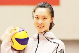 当惠若琪转型体育解说，她是这样点评朱婷的，网友：大将风度！视频封面