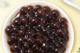 珍珠奶茶“珍珠”，原来这么做的，简单Q弹，媳妇儿特别爱吃！视频封面