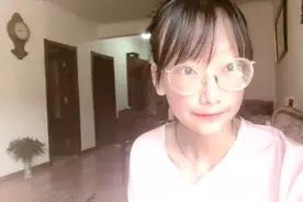 20岁女陪玩介绍自己的职业，这是一个很正经的职业，却被大家误解视频封面