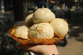 包子里放鹌鹑蛋？还有很多你想不到的！视频封面