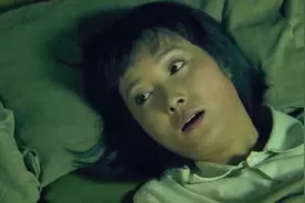 李露谨为妹妹李露婷接生，终于生下来一个胖小子。视频封面