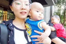90后宝妈帮闺蜜搬家，捡了不少好东西拿回家，看看都有啥？视频封面