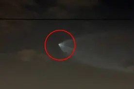 “长征七号”疑似飞过台湾上空，台湾民众围观议论惊动台防务部门视频封面