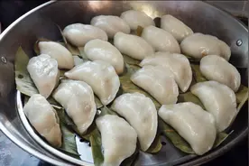 到厦门玩朋友推荐的美食，闽南金包银，自己做皮Q馅料足，收藏了