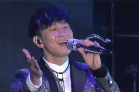 当职业歌手翻唱网络歌曲 你知道有多好听吗 歌词都变高级了