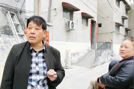 农民大叔78年入伍，在北京卫戍区服役5年，经常做啥事街坊都夸好