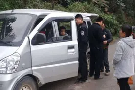 7座车拉7个人被判超载，男车主满头疑惑：难道我还算人吗？视频封面