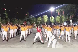 晚饭后10分钟《健身舞》让生活变得有声有色，让日子过得有滋有味视频封面