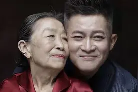 杨志刚对干妈有多孝顺？不仅送张少华金手镯，私下还给在北京买房视频封面
