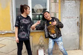 搞笑：美女招上门女婿，没想来了一个收破烂小伙，剧情太逗了视频封面