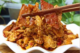 这才是鸡蛋炒火腿肠最好吃的做法，又香又嫩滑，拌面下饭都很香视频封面