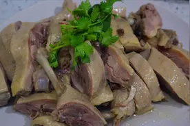 想吃“咸水鸭”自己在家做！肉质鲜香不柴、做法实用靠谱视频封面