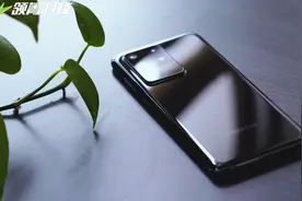 狂风骤雨，暴风王者！三星 Galaxy S20 Ultra 评测：当之无愧视频封面