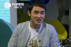 偶像剧爆红的阮经天，采访中直言：我不需要演技视频封面