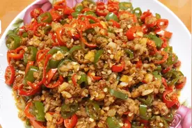 今天咱们来学习一道肉末辣椒酱（窝窝头绝配）视频封面