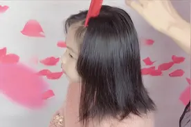 #开运时髦精#10岁小女孩用零花钱去做了这样一款新年发型，好看吗