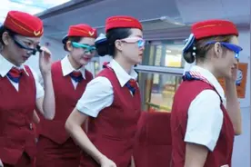 难怪飞行员不想娶空姐，空姐私生活曝光，第一条就让人难以接受视频封面