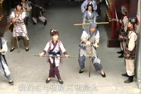 古代搞笑乞丐舞完整版，场面壮观节奏感还挺强，做乞丐真太委屈了视频封面