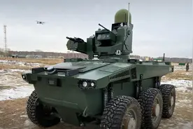 俄罗斯的战斗机器人，能否成为克制西方坦克的“独门利器”？视频封面