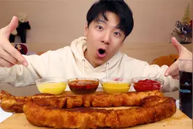 “揭秘”4种不同口味蘸料，配上脆皮五花肉，究竟哪种更好吃？视频封面