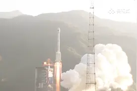 一箭双星！我国成功发射第五十、五十一颗北斗导航卫星视频封面