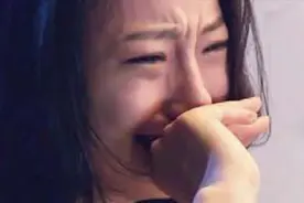 贺一航一首《冷风吹》，爱的太卑微，才会伤到痛彻心扉！视频封面