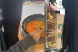 男生网恋奔现成功带女生去吃麻辣烫，网友却炸锅了：就这还有女友视频封面
