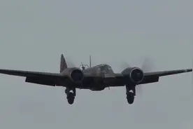 苏35和歼10统统落选，伊朗一口气订购百架战机，美国阻止也没用视频封面