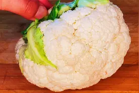 炒花菜，最忌过油和直接炒，学会这个技巧，脆嫩入味，营养不流失视频封面