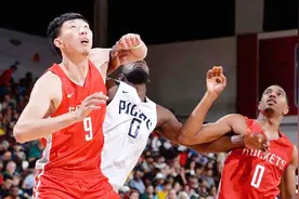 夏季联赛中国男篮惨负给太阳，周琦表现大失所望，全场只拿1板0分