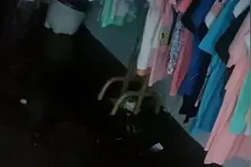 现场！山东高密沿街店铺遭水淹，市民：雨下得像瀑布一样