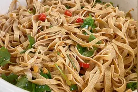 教你豆腐皮又滑又嫩的小技巧，我家经常吃，太爽口下饭了视频封面