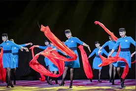 南航春晚节目之厦门航空（爱在天际）视频封面