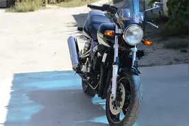 2002年 雅马哈战国骑士XJR400 直列风冷四缸街车 当年配置最高视频封面