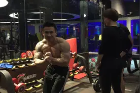 摇头岭车神展露最强蟹式，肌肉拉丝暴筋，堪称魔鬼筋肉人视频封面