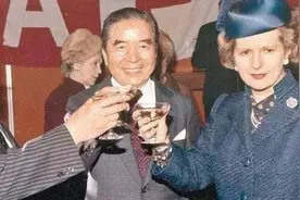 包拯最传奇的29代嫡孙，成美国总统一生贵人，华人首富当之无愧视频封面